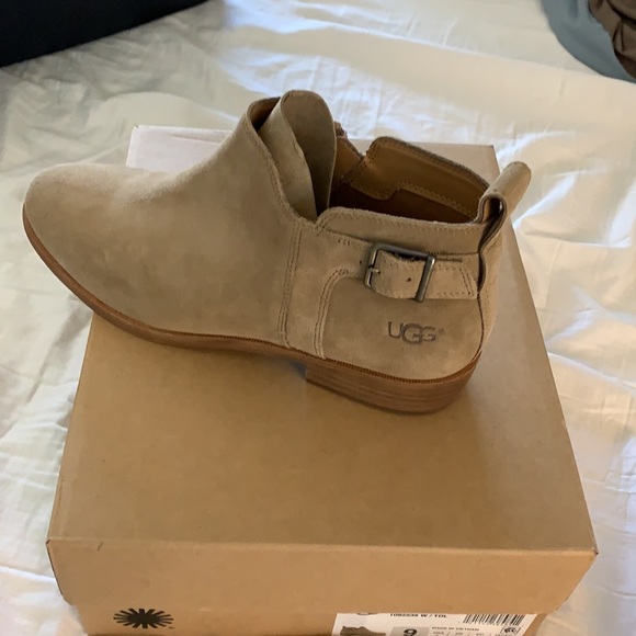Ugg kelsea boots 9 - Picture 4 of 4